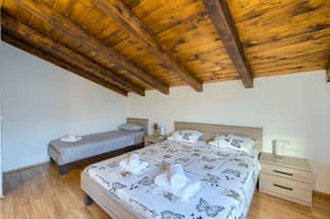 Shared Twin Room